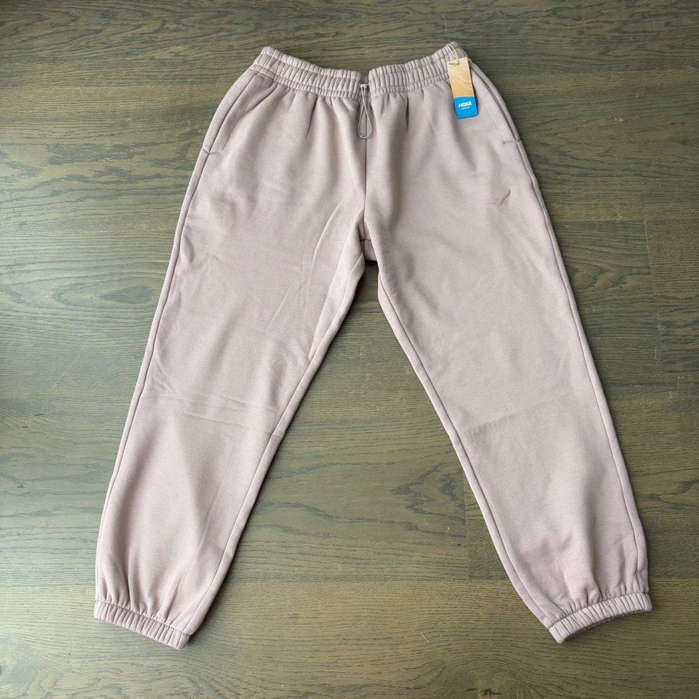 HOKA Essential Jogger in Quartzite